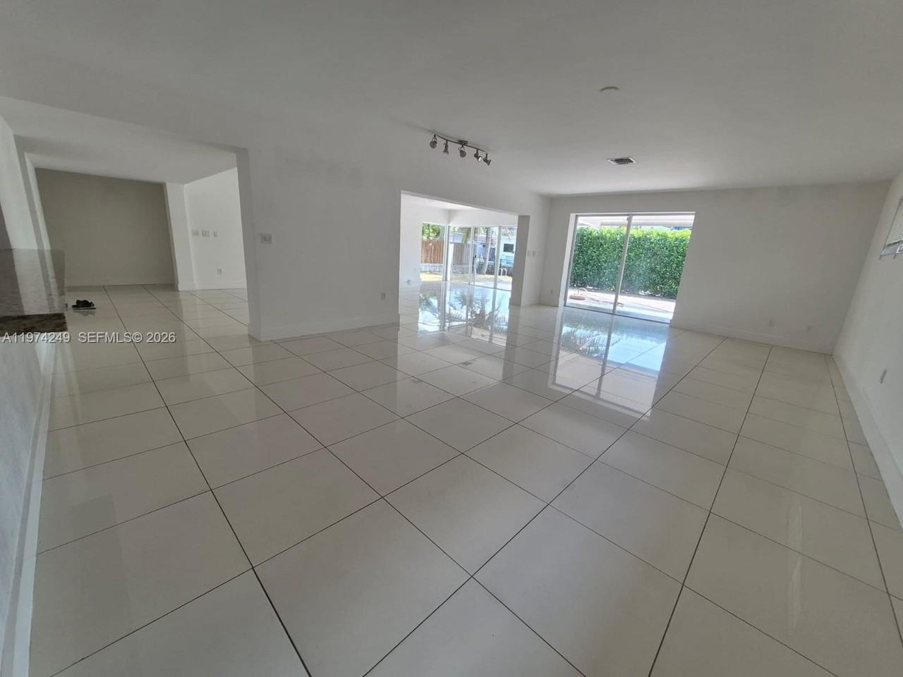 1240 Ne 83rd St #1240 - Photo 7 of 7