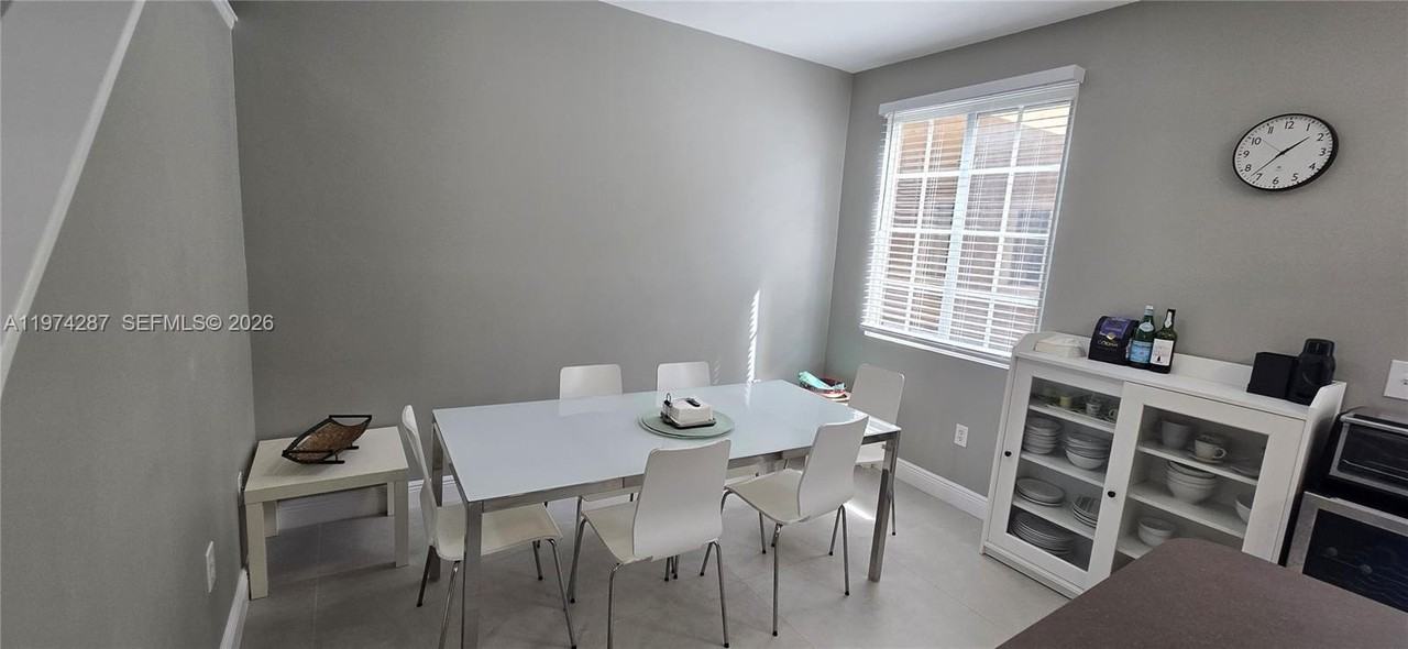 2945 Ne 185th St #1412 - Photo 7 of 39