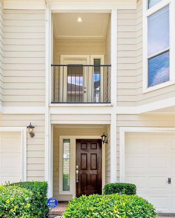 1247 West 17th Street - Photo 4 of 15