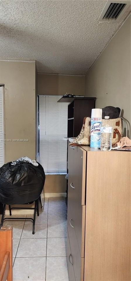 7707 Sw 8th St #0 - Photo 7 of 18