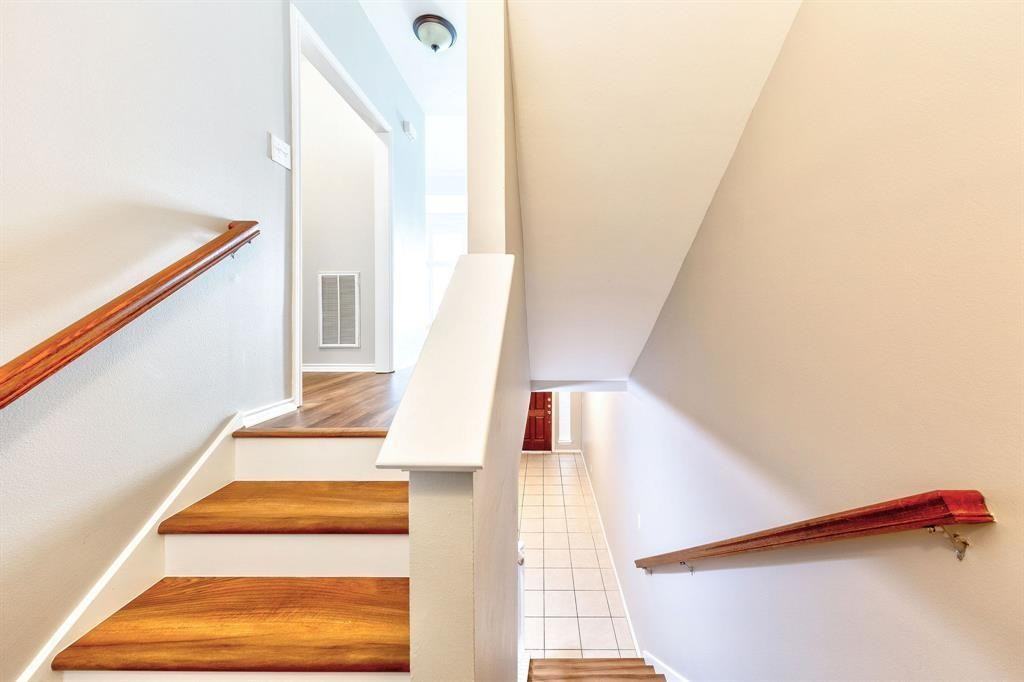 1247 West 17th Street - Photo 6 of 15