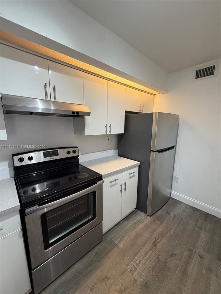 8670 Sw 212th St #203 - Photo 6 of 11