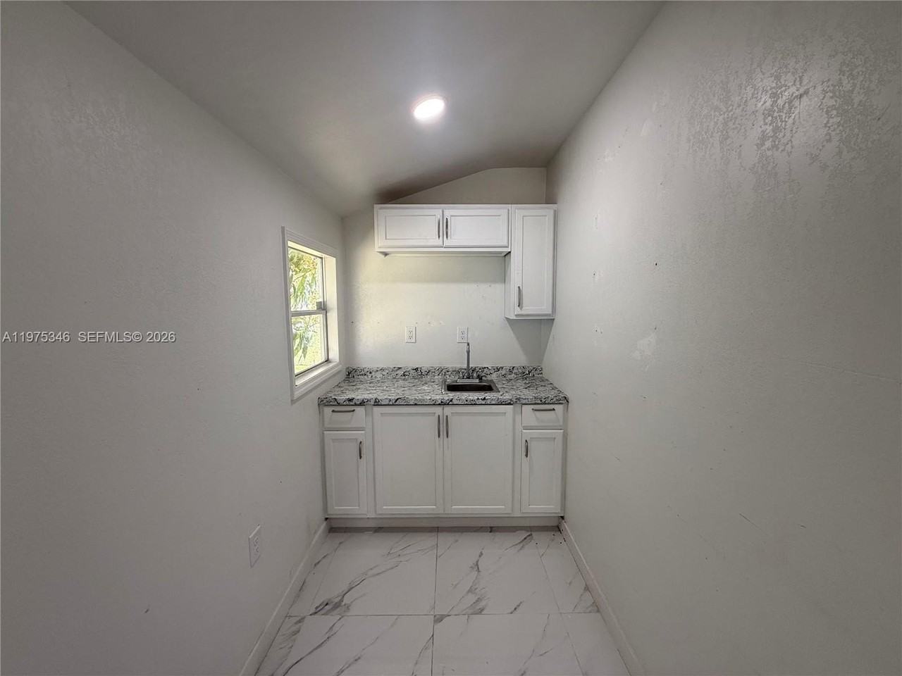 1960 Nw 104th St #REAR - Photo 4 of 8