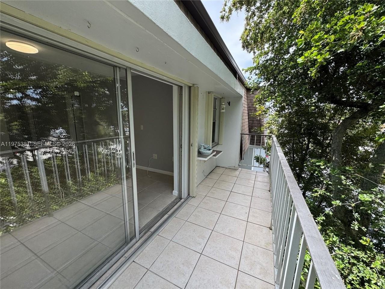 9641 SW #D305 - Photo 7 of 17