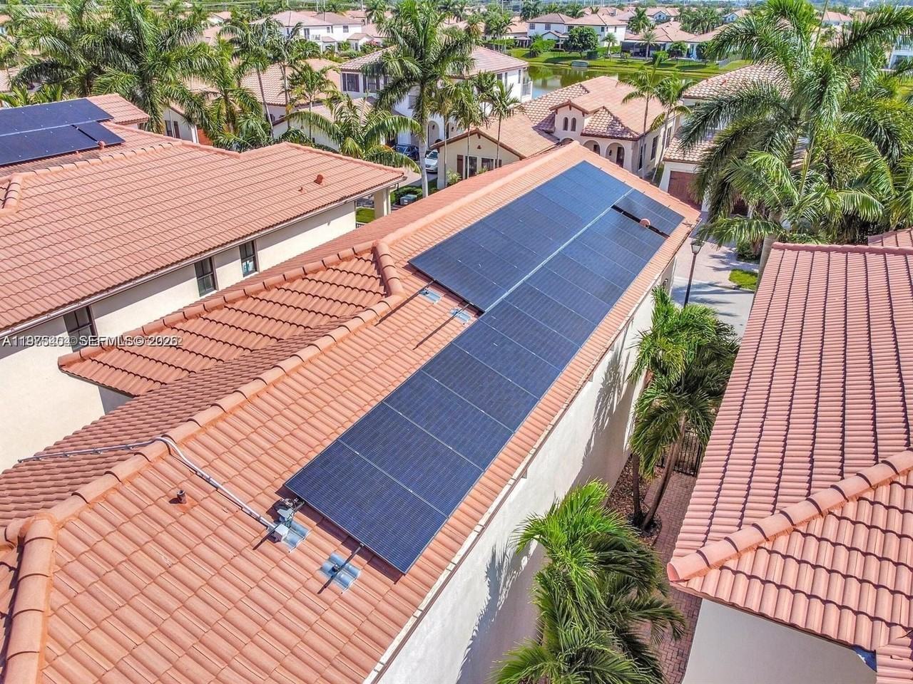 8354 Nw 39th Ct #8354 - Photo 3 of 50