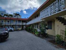 441 Collins Ave #19 - Photo 1 of 1