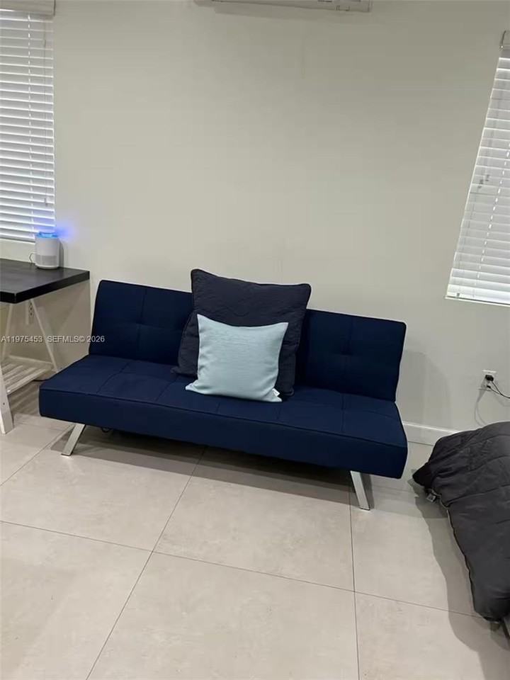 245 Ne 33rd St #207 - Photo 6 of 6