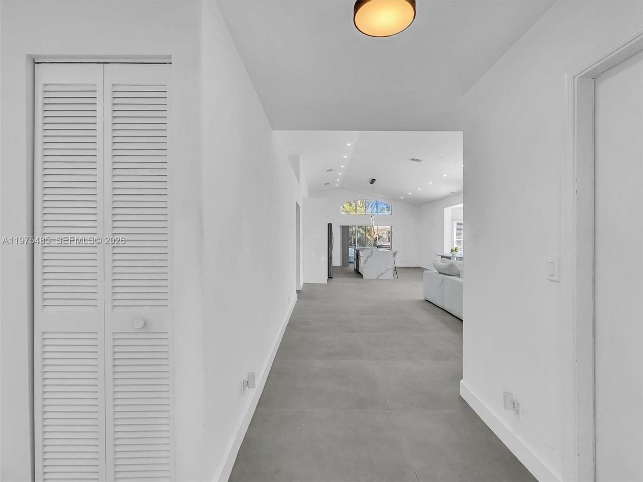 4962 Sw 32nd Way - Photo 6 of 50