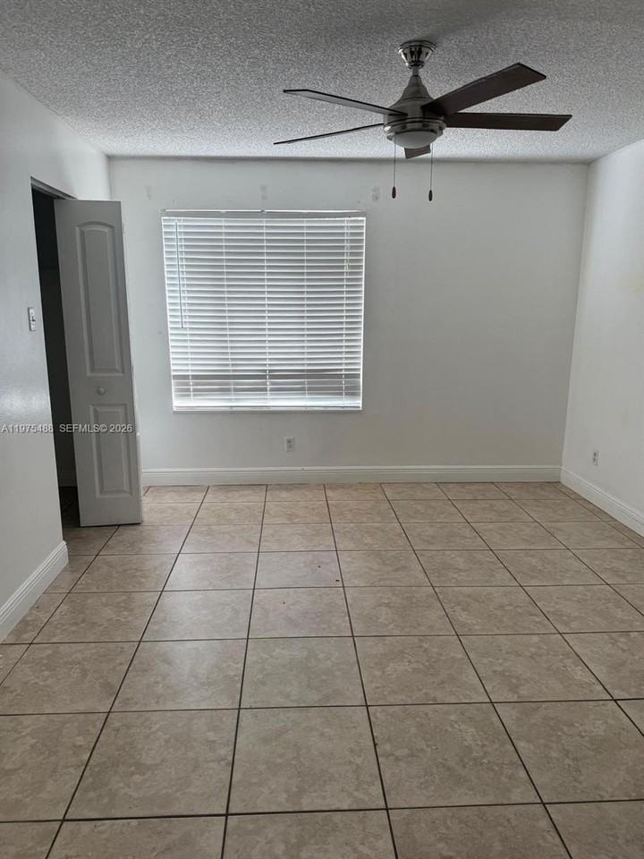 15781 Sw 106th Ter #103 - Photo 3 of 9