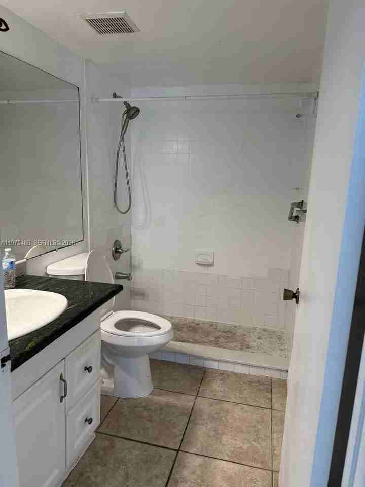 15781 Sw 106th Ter #103 - Photo 4 of 9