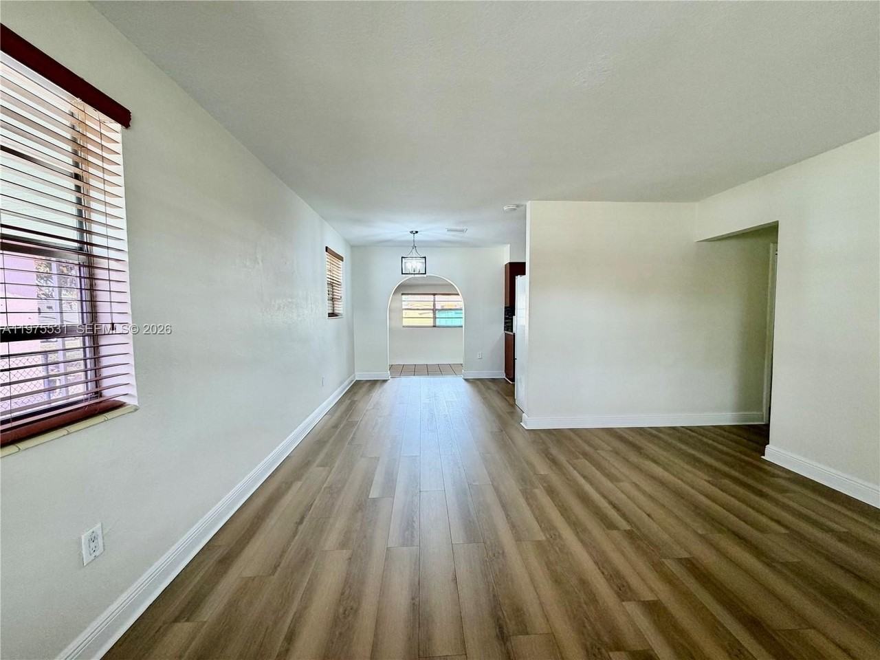 1351 W 34th St - Photo 4 of 14