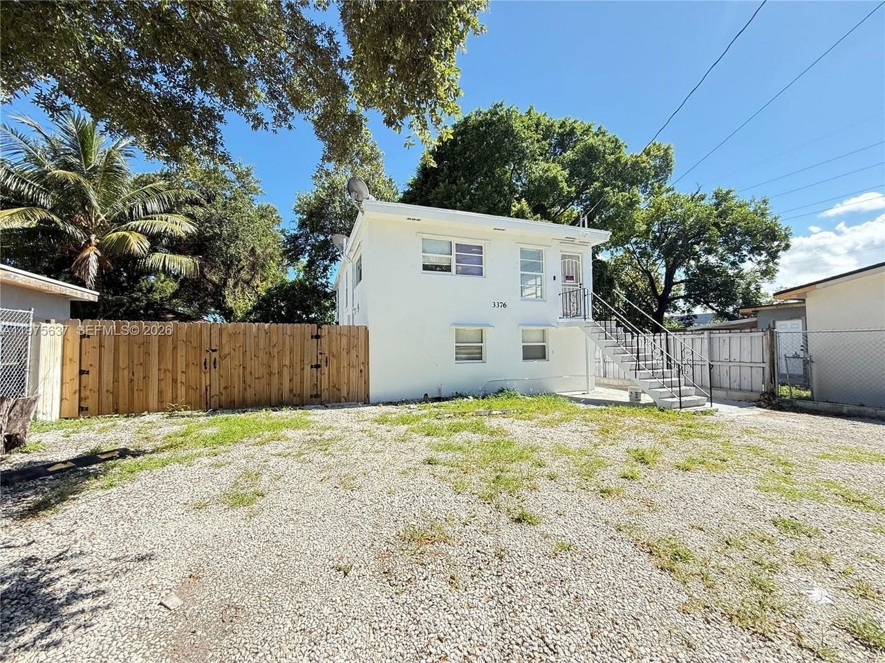 3376 Nw 49th St #B - Photo 2 of 14