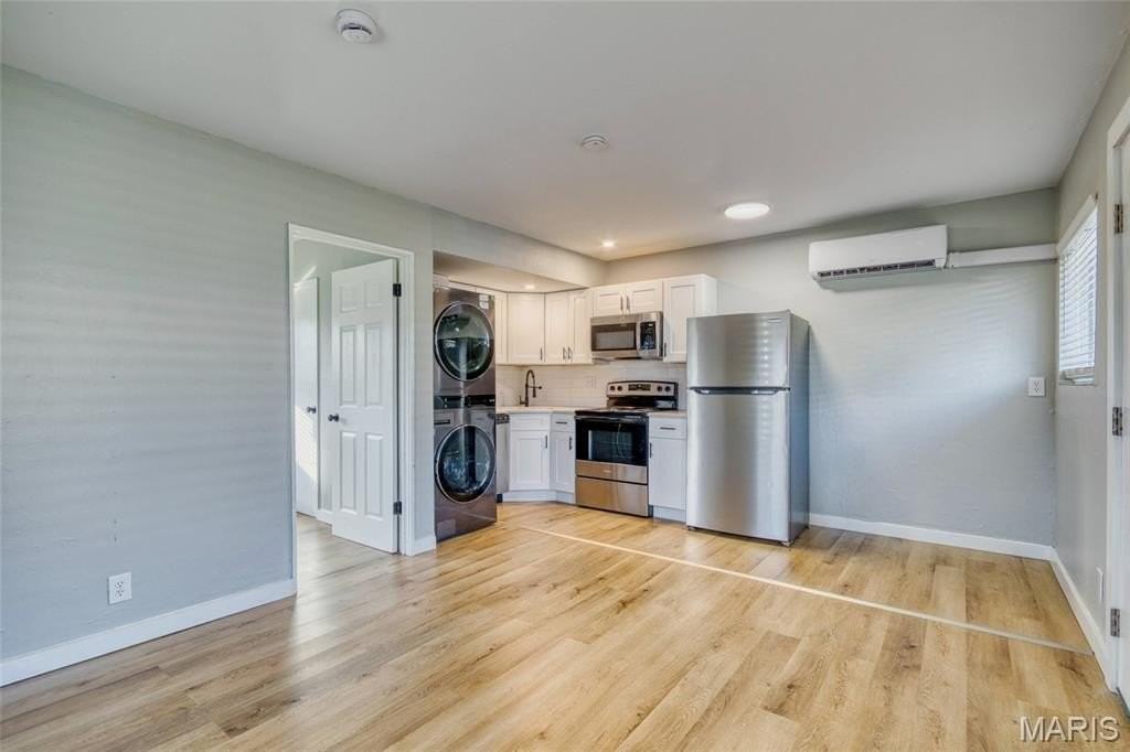 4160 Folsom Ave #D - Photo 2 of 11