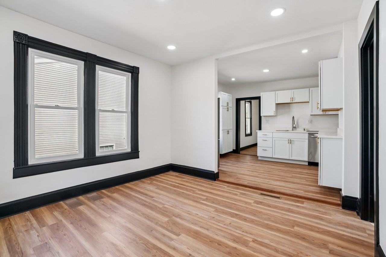 5039 26th Ave - Photo 6 of 25