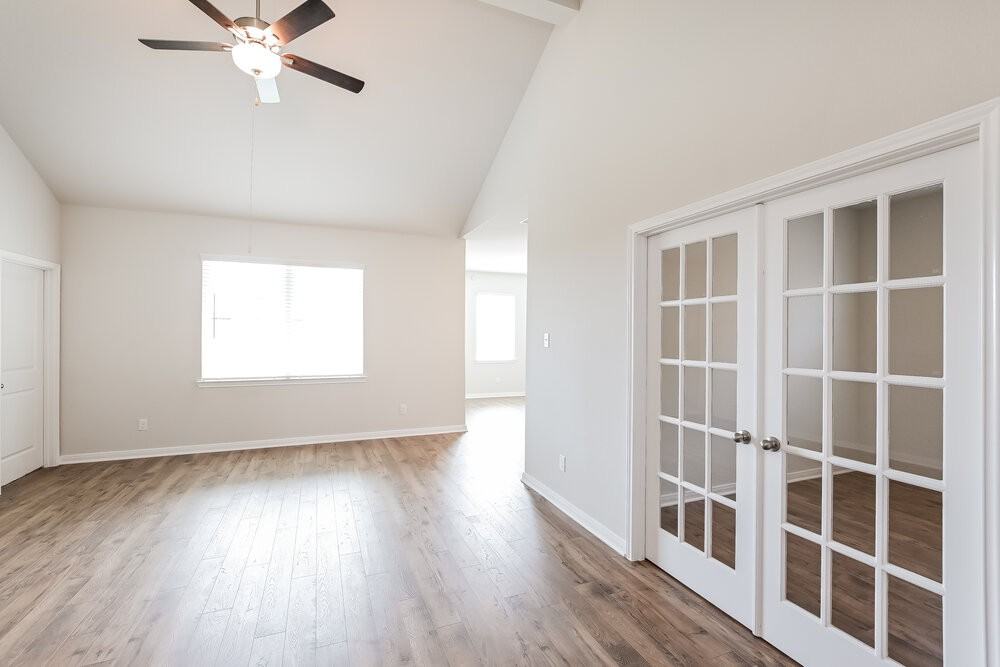 428 Mustang Trot Dr - Photo 6 of 19