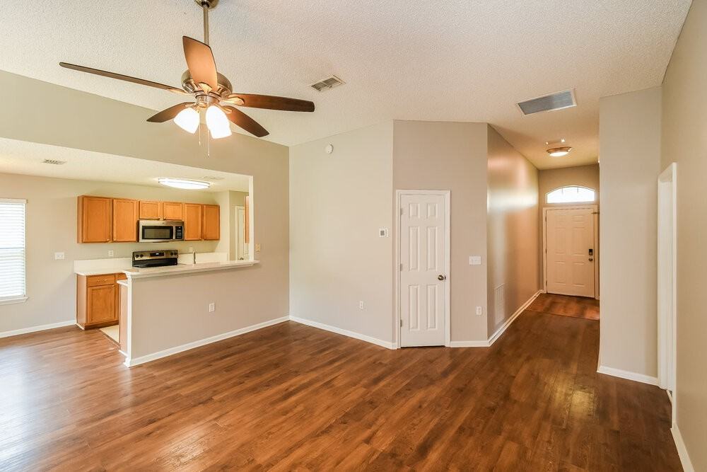 636 Morning Mist Way - Photo 6 of 19