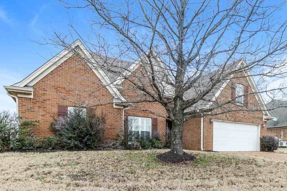 3080 Greenhouse Dr - Photo 4 of 17