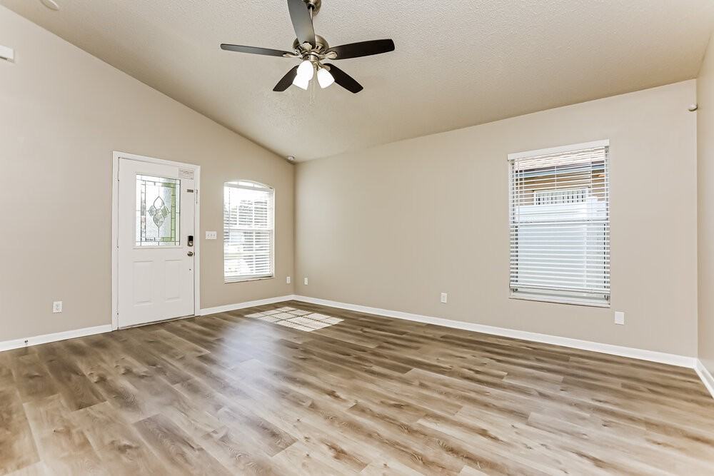 8782 Foley Dr - Photo 3 of 16