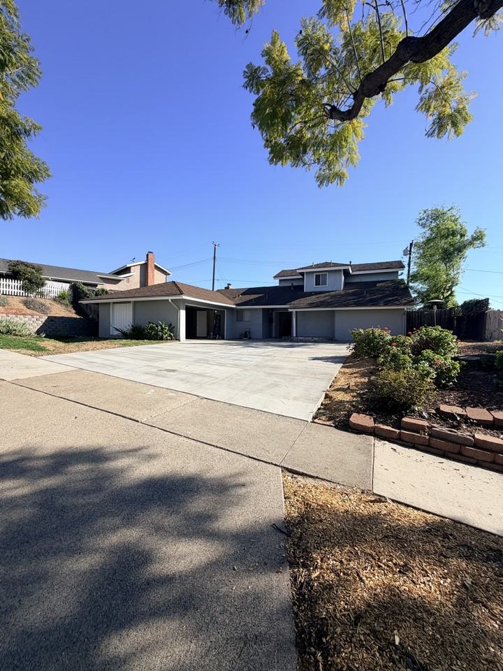 1624 Mimosa Pl #1 - Photo 6 of 46