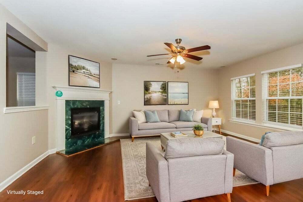 2712 Markham Woods Ct - Photo 4 of 20