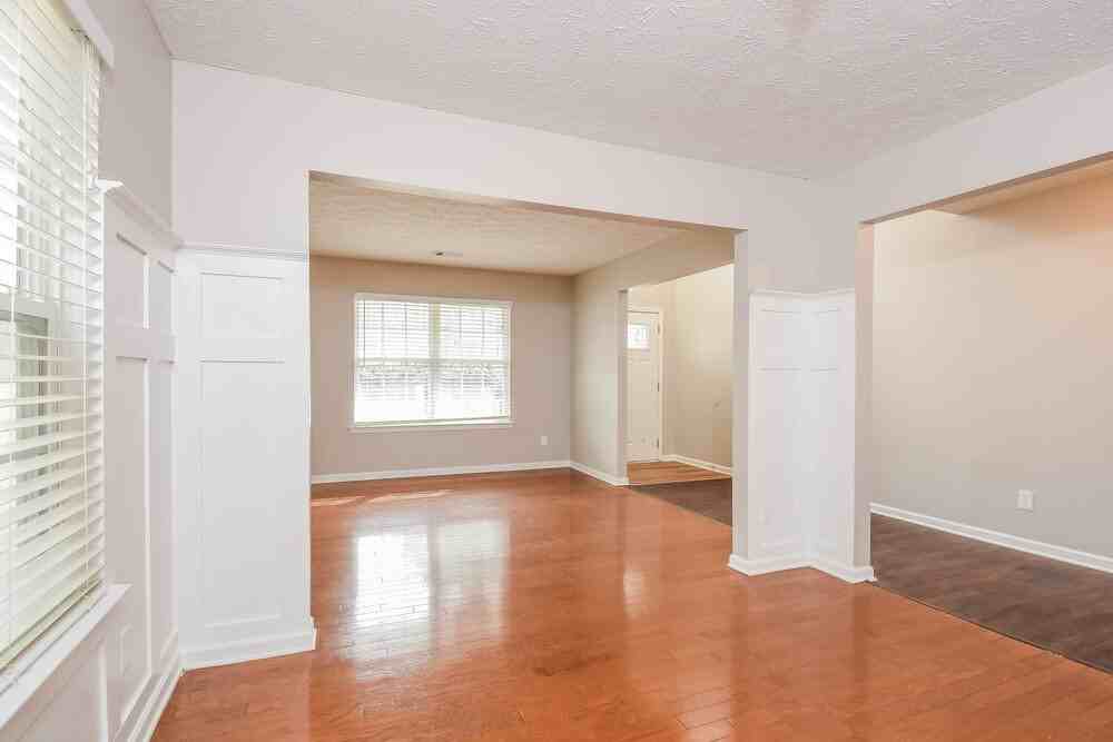 41 Creekmoore Ct - Photo 6 of 17