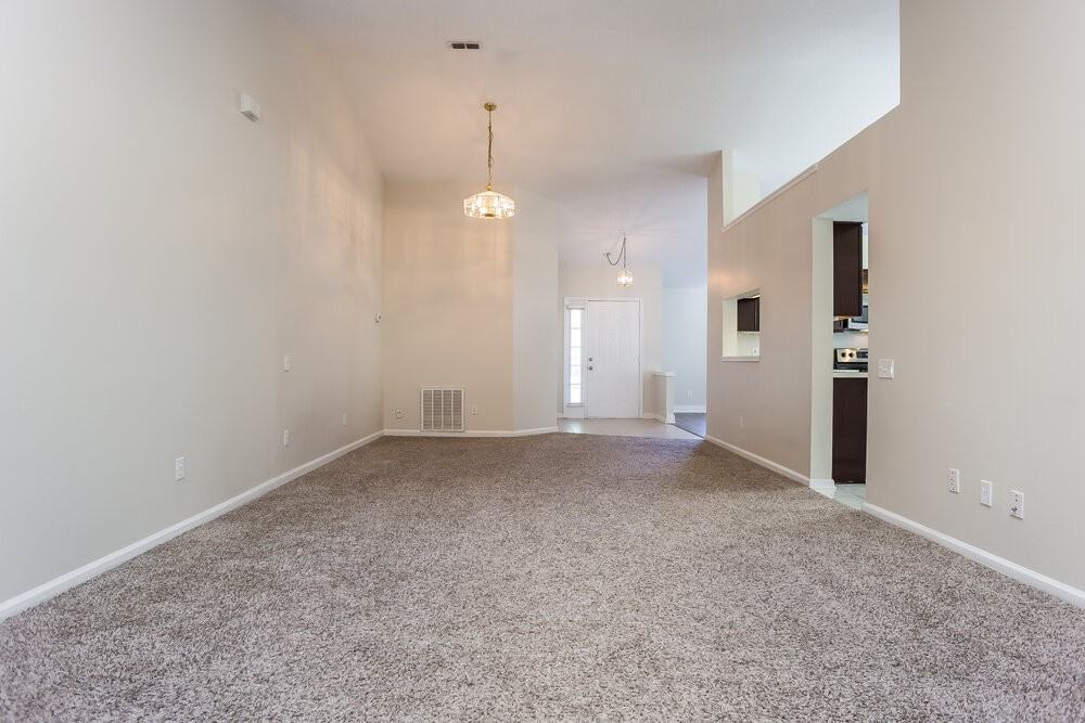 354 Hanging Moss Cir - Photo 3 of 18