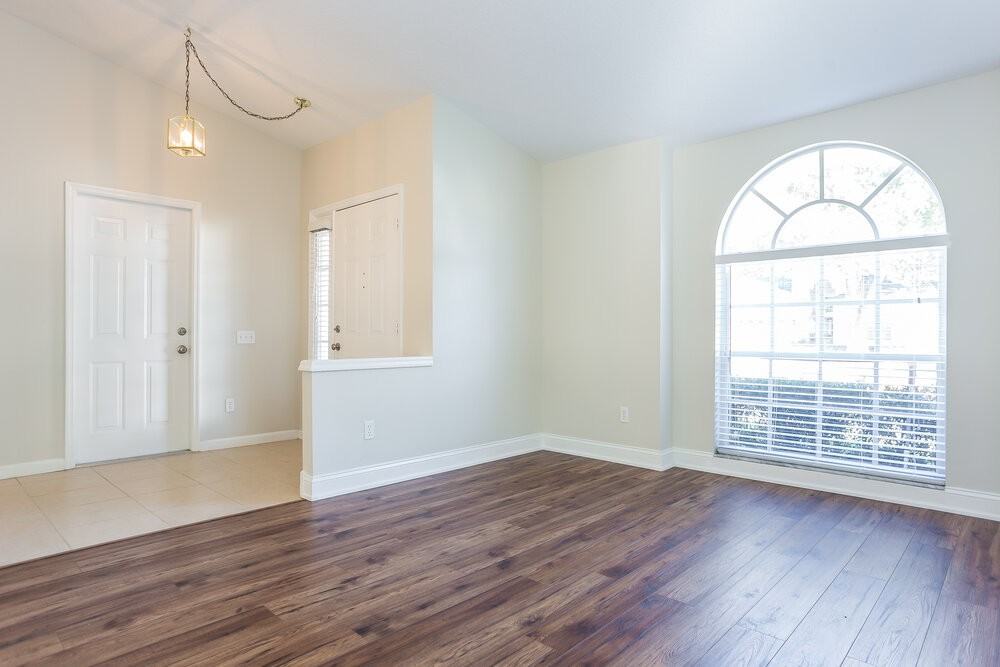 354 Hanging Moss Cir - Photo 5 of 18