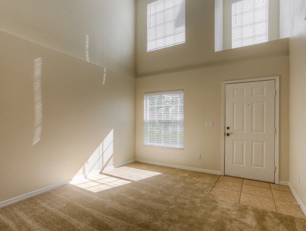 2217 Heathwood Cir - Photo 5 of 37