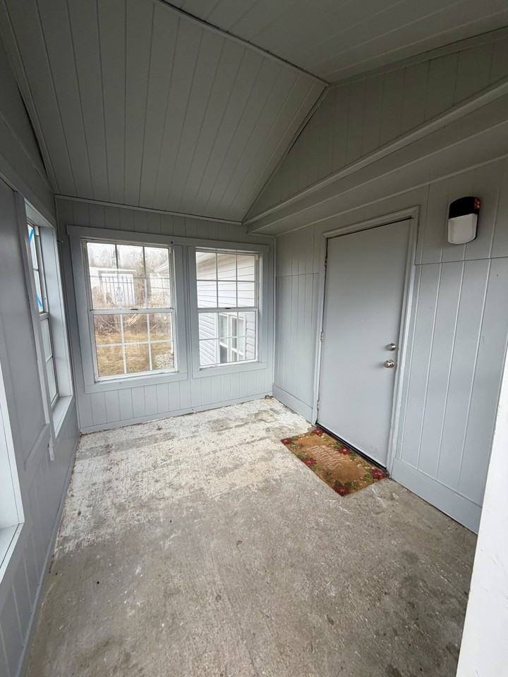 253 Magnolia Ave #C - Photo 2 of 13