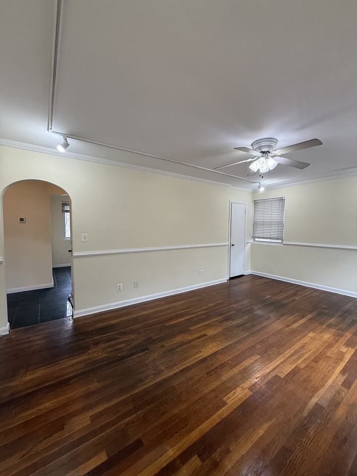 8316 Roanoke AvenueUnit 3 #3 - Photo 2 of 14