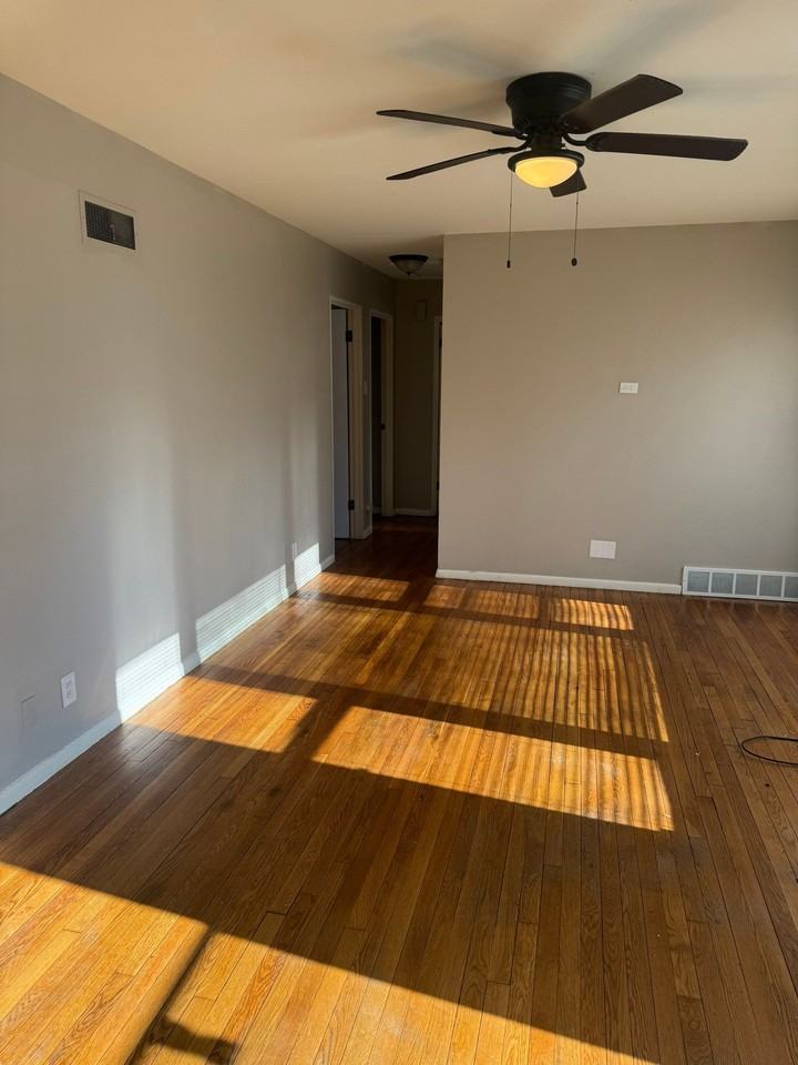 1637 Dellridge Ct #1 - Photo 4 of 16