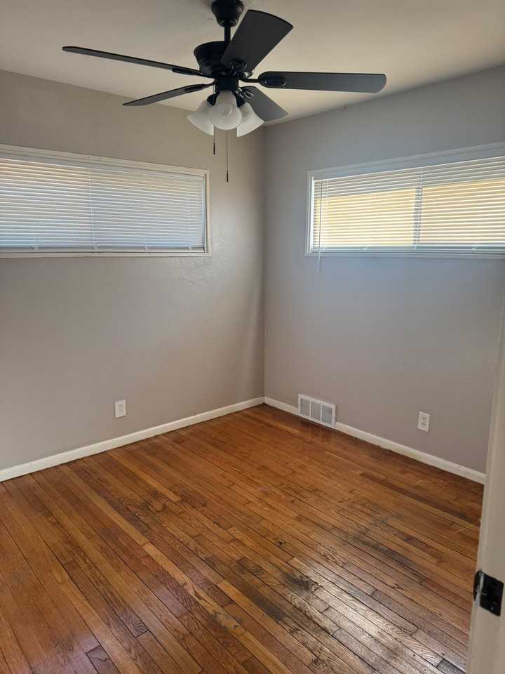 1637 Dellridge Ct #1 - Photo 7 of 16