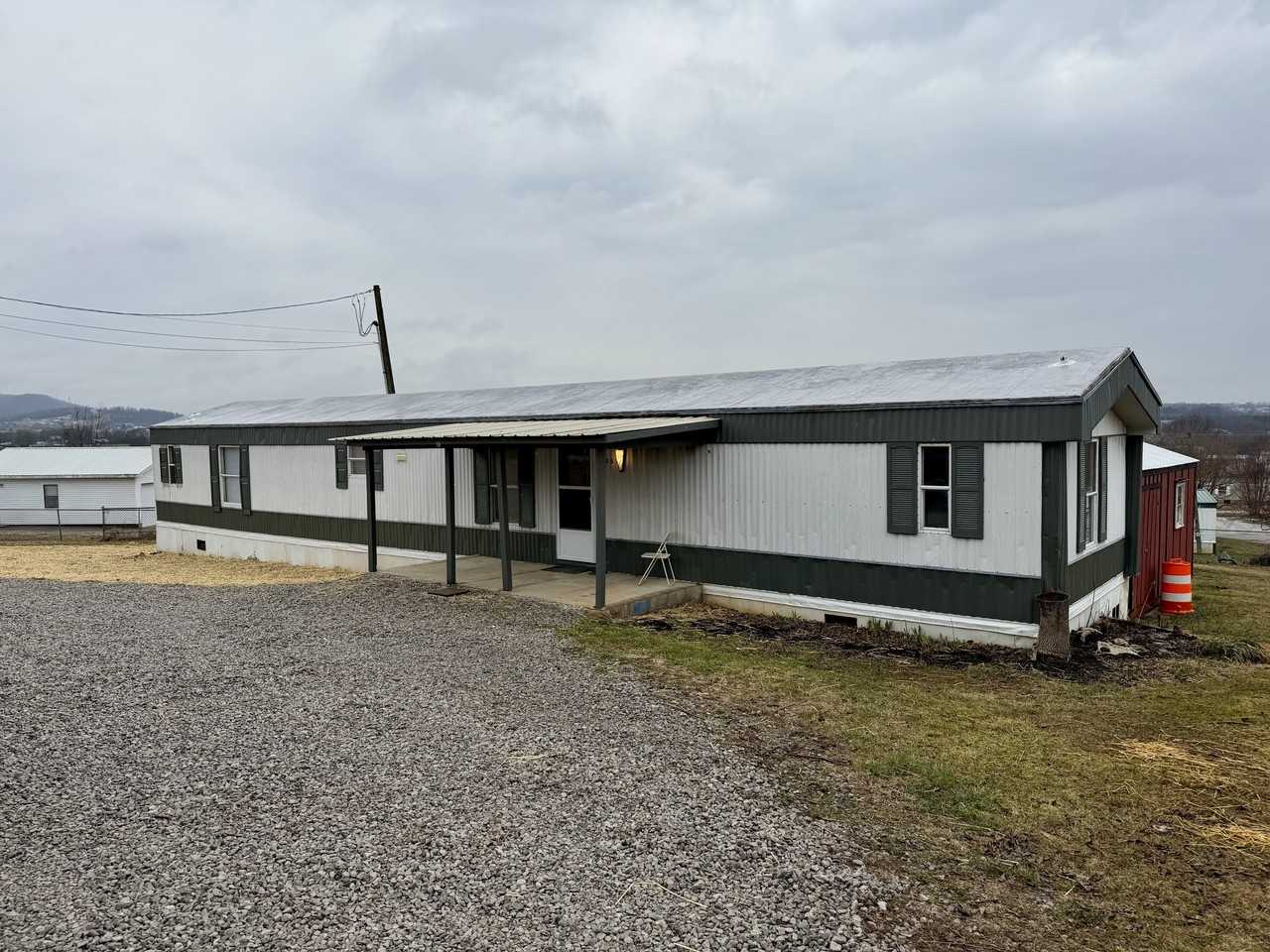 489 Cumberland Dr #1 - Photo 2 of 12