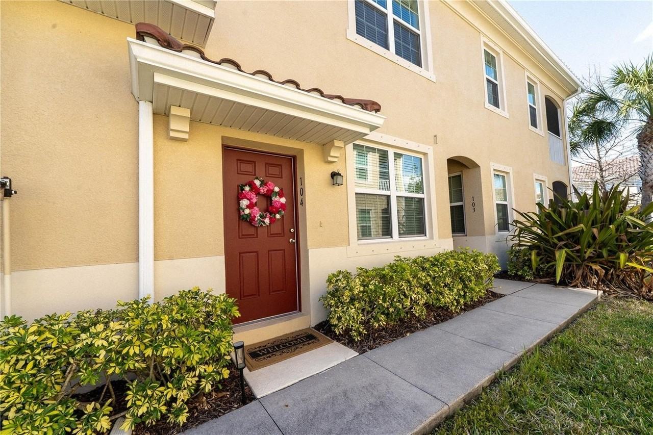 3207 Oriole Dr #104 - Photo 3 of 28