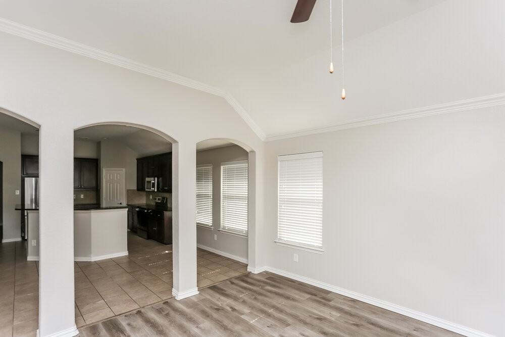 7413 Errandale Dr - Photo 4 of 16