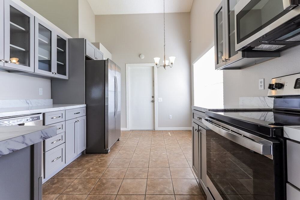 26915 Carmen Pl - Photo 7 of 19