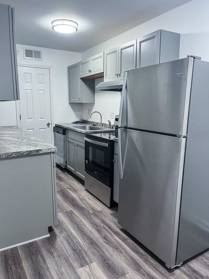 Ridgeview Apartments - Photo 3 of 35