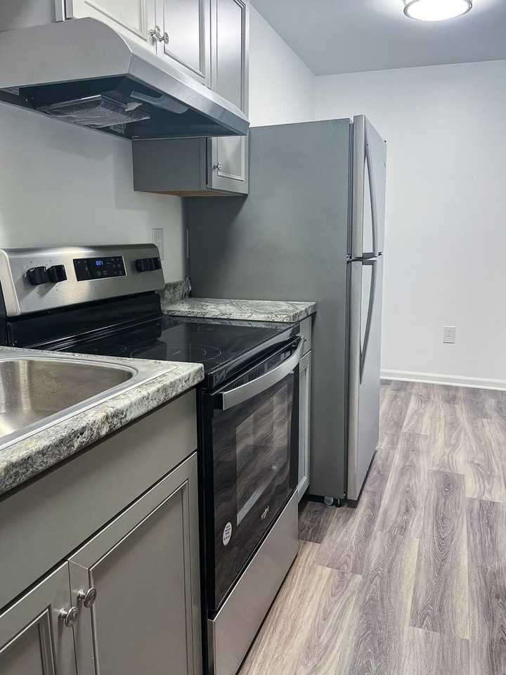 Ridgeview Apartments - Photo 4 of 35