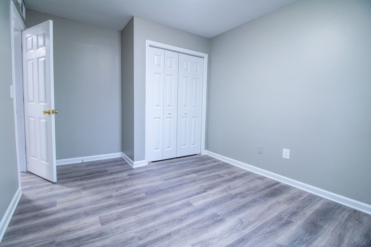 Ridgeview Apartments - Photo 5 of 35