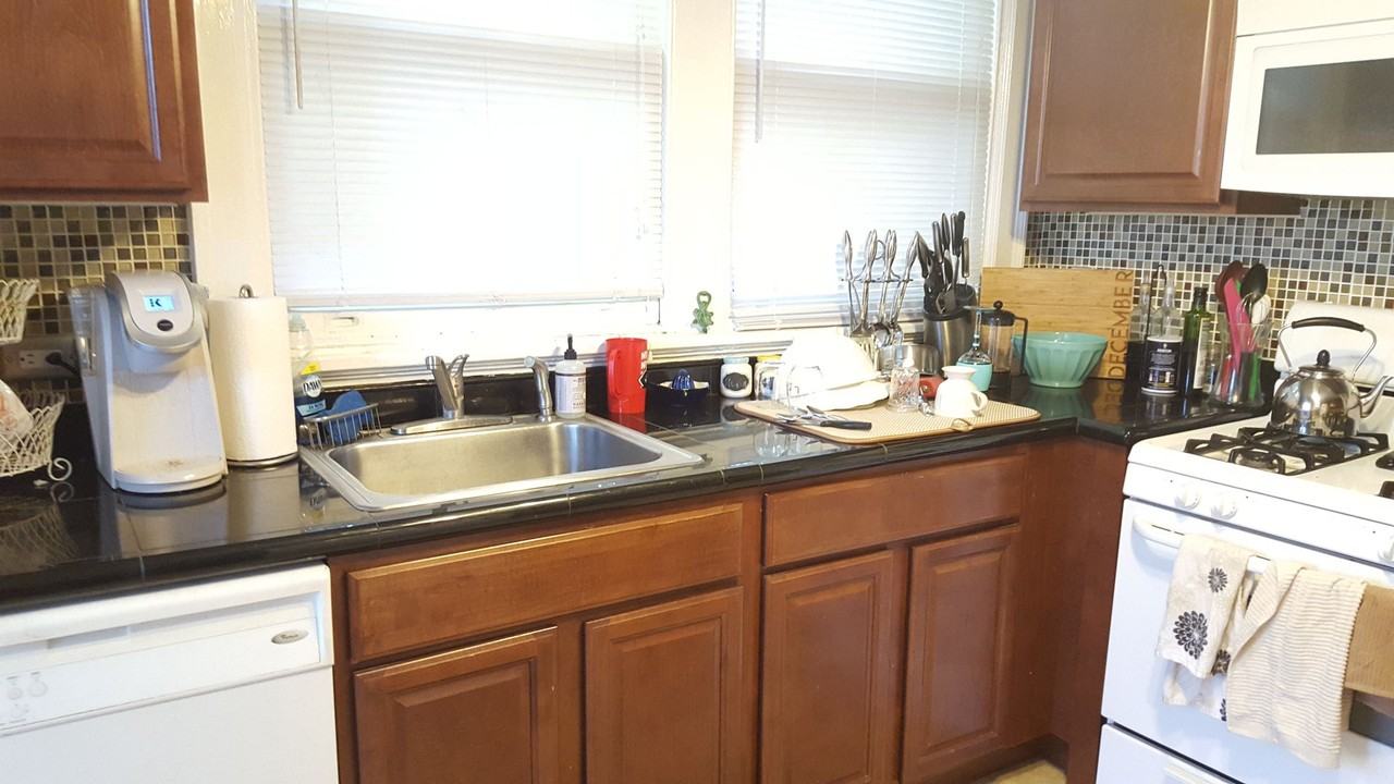 Fabulous 2BR Apartment on Arthur Ashe Blvd! - Photo 7 of 13