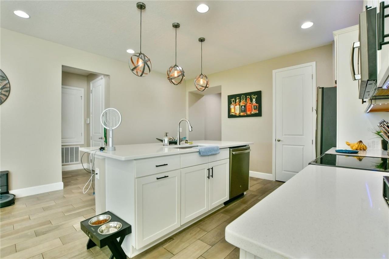 309 Irving Bend Dr - Photo 4 of 16