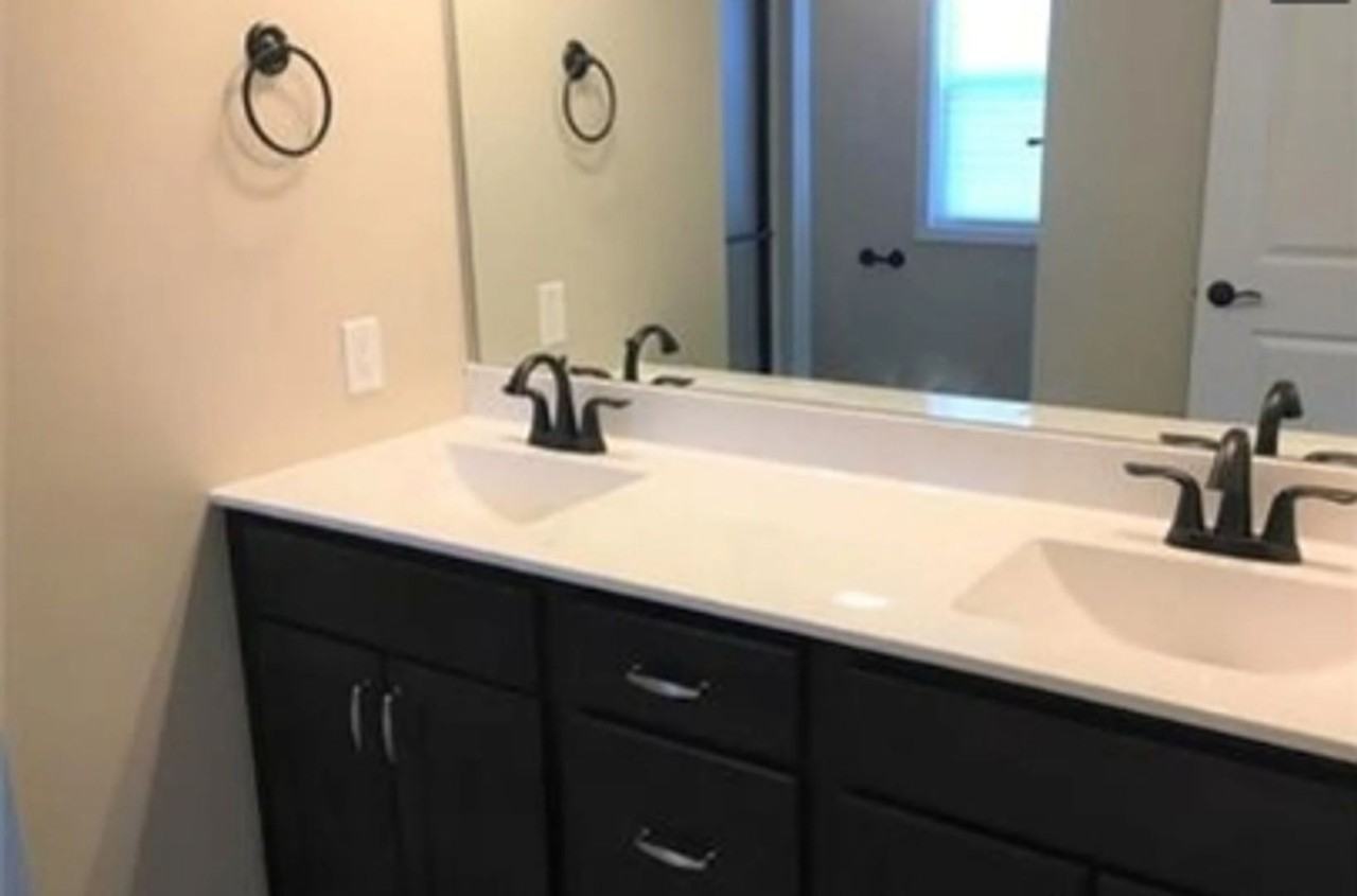 1518 Greyrock Ln - Photo 6 of 9