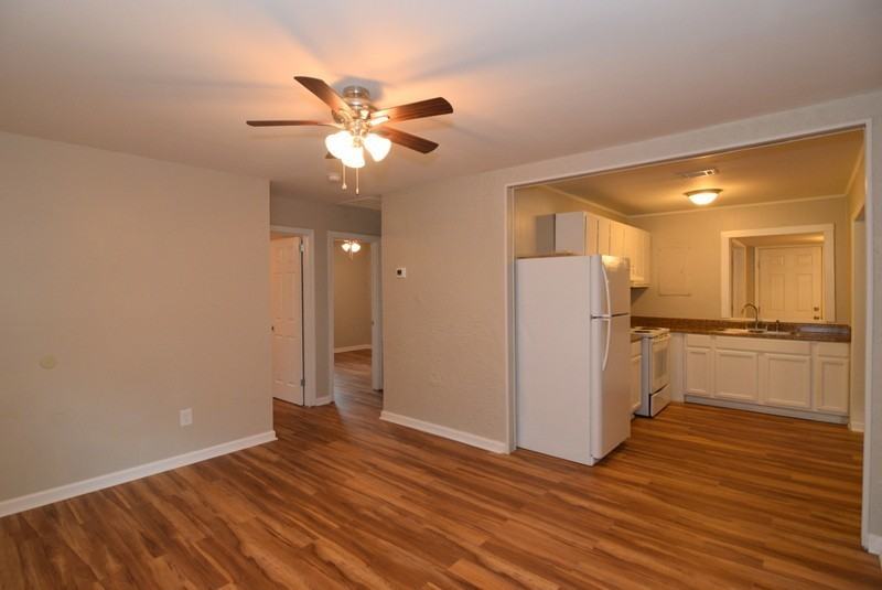 1928 Wylie Dr - Photo 7 of 27