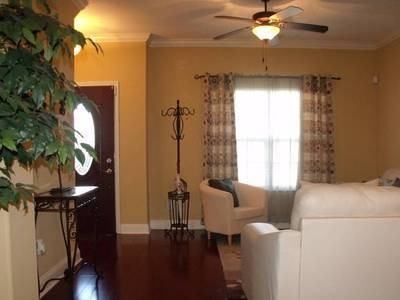 922 Oak Crest Dr - Photo 5 of 15