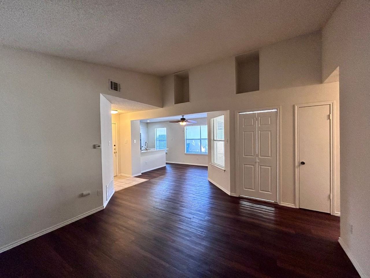 5940 Kevin Kelly Pl - Photo 4 of 21