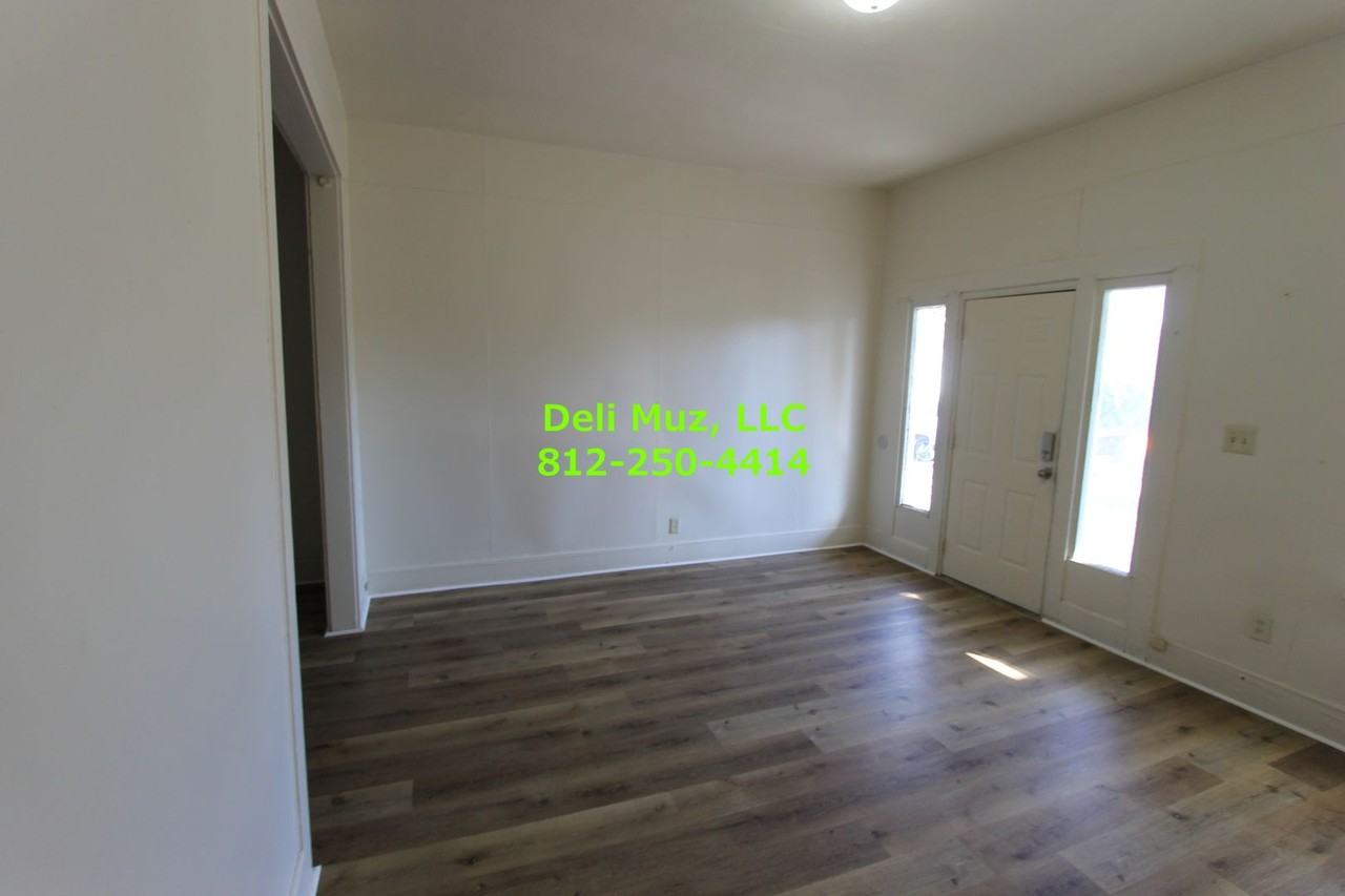 316 E Eichel Ave - Photo 4 of 15