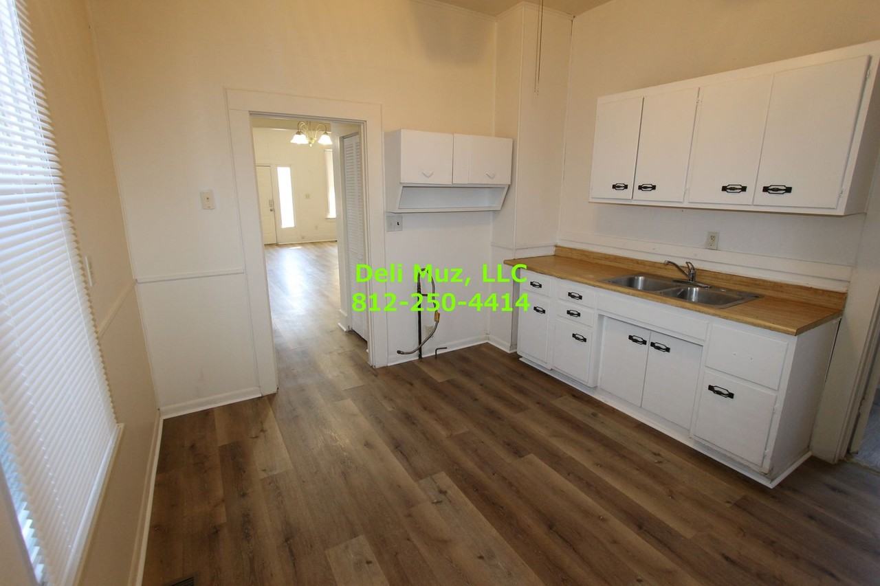 316 E Eichel Ave - Photo 6 of 15