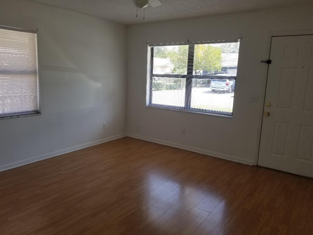 3317 Timberline Rd W - Photo 2 of 8