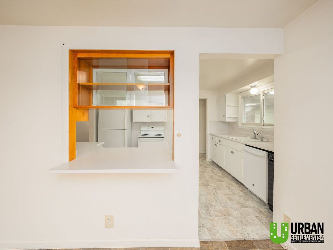 13104 E Desmet Ave - Photo 5 of 30