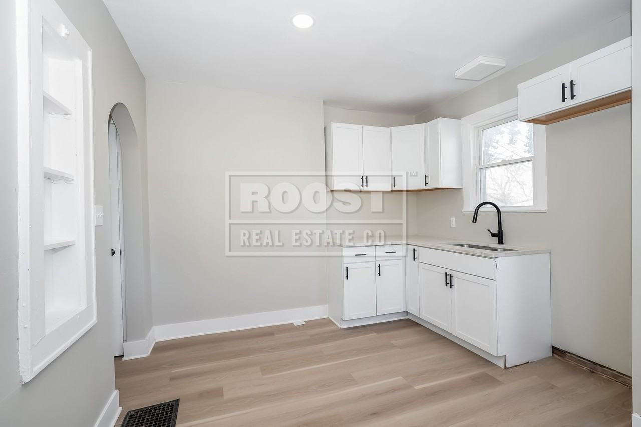 1239 S Champion Ave - Photo 6 of 10